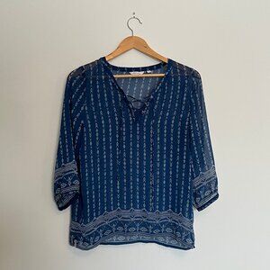 Reitman's. Sheer Blue Pattern Top. Size Petite M. Womens.